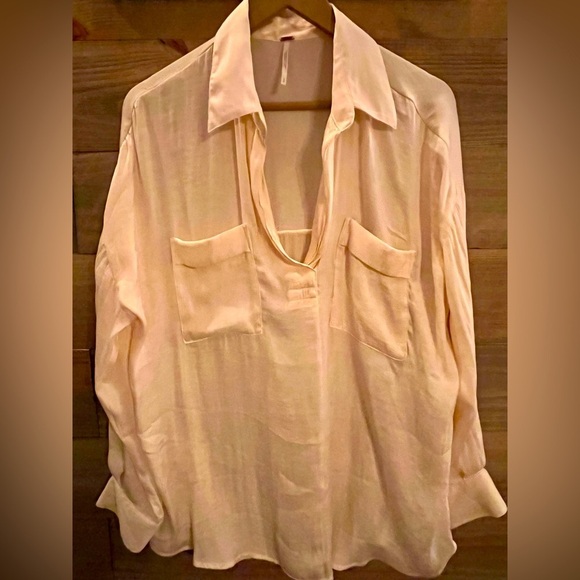 FREE PEOPLE OVERSIZED PULLOVER - Picture 2 of 5